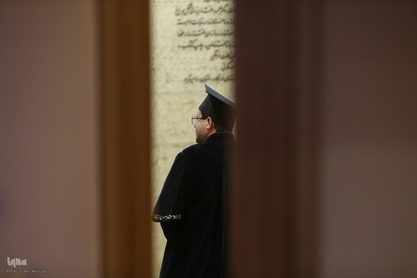 آیین اعطای نشان استاد ممتازی