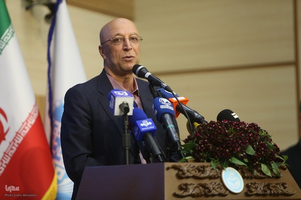 آیین اعطای نشان استاد ممتازی