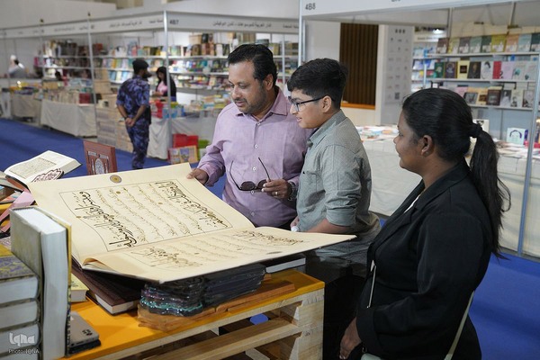 غرفه ایران در نمایشگاه کتاب مسقط 