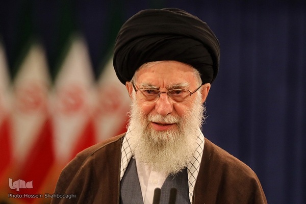 حضور مقام معظم رهبری در پای صندوق رای