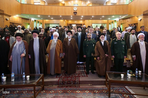 افتتاحیه دومین جشنواره فرهنگی هنری (أنا من حسین)