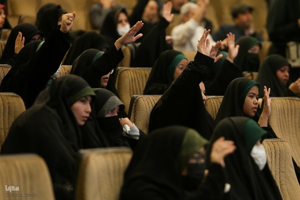 افتتاحیه دومین جشنواره فرهنگی هنری (أنا من حسین)