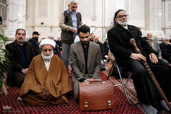 مراسم تشییع پیکر مطهر آیت‌الله امامی کاشانی