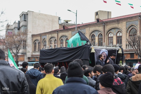 مراسم تشییع پیکر مطهر آیت‌الله امامی کاشانی