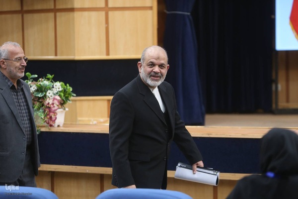 نشست  خبری احمد وحیدی ، وزیر کشور  با اصحاب رسانه