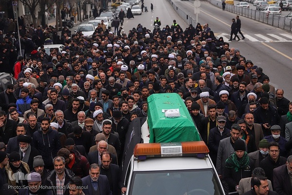 تشییع پیکر آیت‌الله امامی کاشانی در حرم مطهر رضوی