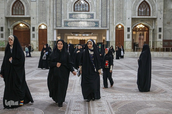 گردهمایی حلقه‌های حفظ موضوعی قرآن در حرم امام خمینی