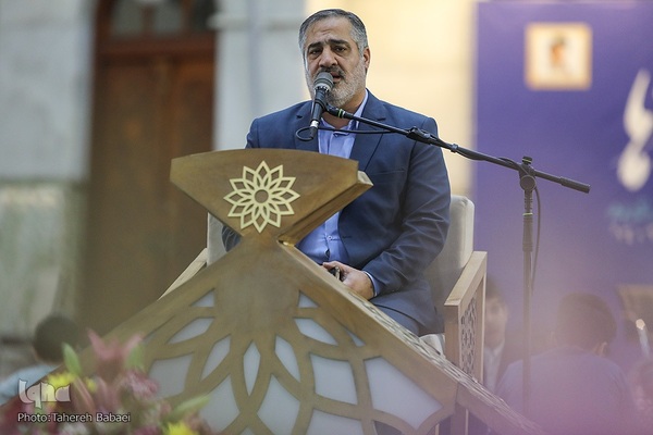 گردهمایی حلقه‌های حفظ موضوعی قرآن در حرم امام خمینی