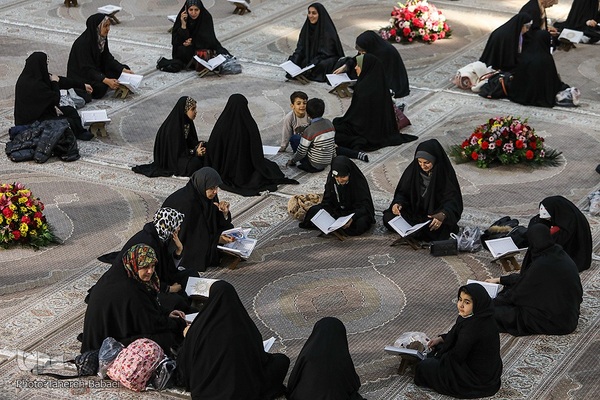 گردهمایی حلقه‌های حفظ موضوعی قرآن در حرم امام خمینی