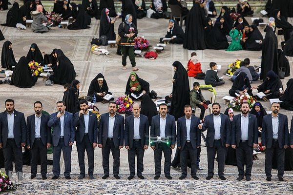 گردهمایی حلقه‌های حفظ موضوعی قرآن در حرم امام خمینی