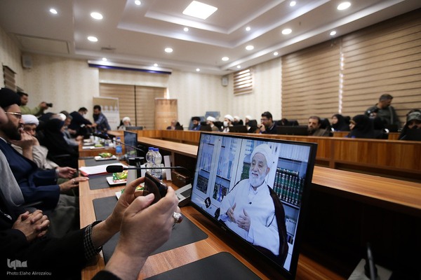 آیین رونمایی ویژه‌نامه «رایحه»، با محوریت نکوداشت حجت‌الاسلام والمسلمین محسن قرائتی