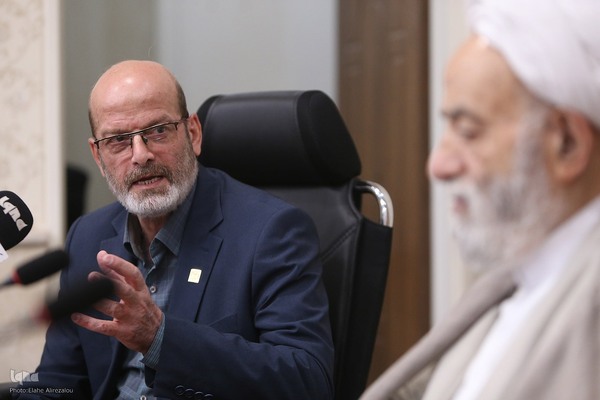 آیین رونمایی ویژه‌نامه «رایحه»، با محوریت نکوداشت حجت‌الاسلام والمسلمین محسن قرائتی