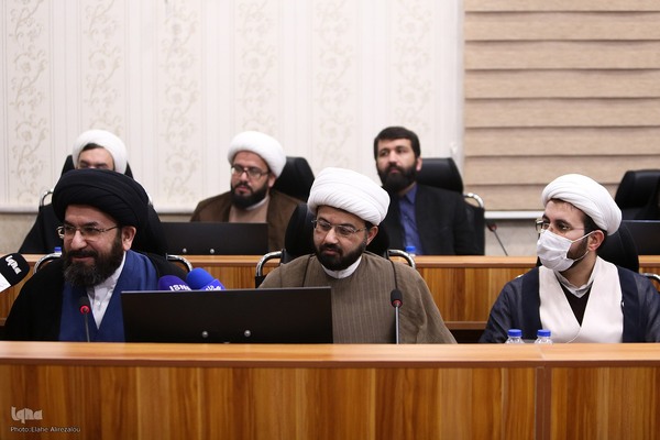 آیین رونمایی ویژه‌نامه «رایحه»، با محوریت نکوداشت حجت‌الاسلام والمسلمین محسن قرائتی