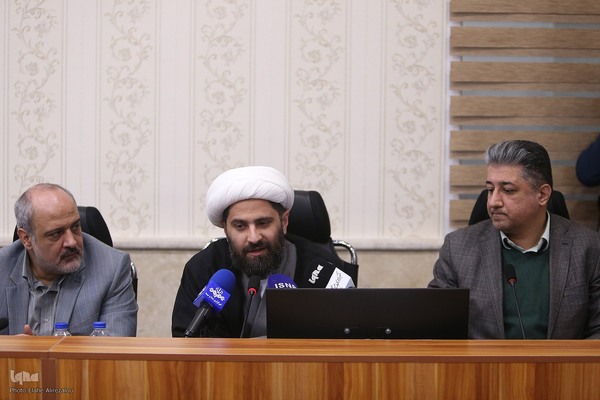 آیین رونمایی ویژه‌نامه «رایحه»، با محوریت نکوداشت حجت‌الاسلام والمسلمین محسن قرائتی