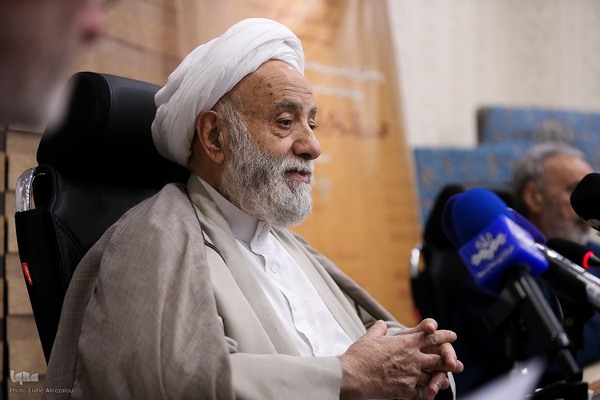 آیین رونمایی ویژه‌نامه «رایحه»، با محوریت نکوداشت حجت‌الاسلام والمسلمین محسن قرائتی