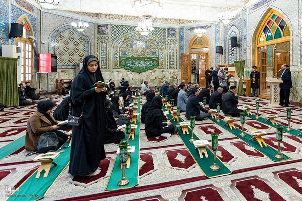 غبارروبی حرم مطهر امامزاده طاهر(ع)