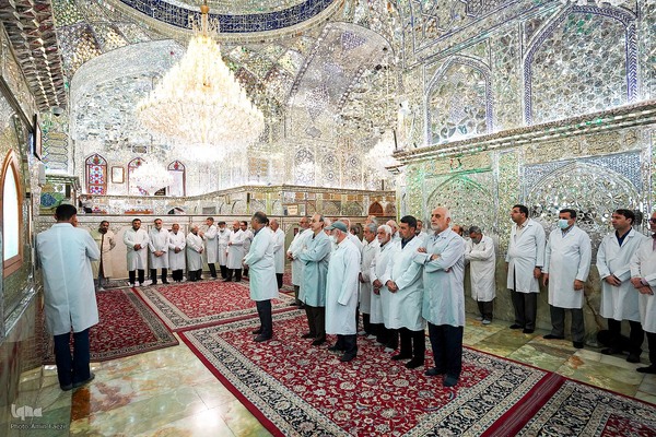 آیین غبارروبی حرم مطهر حضرت احمدبن موسی الکاظم علیهما‌السلام‎
