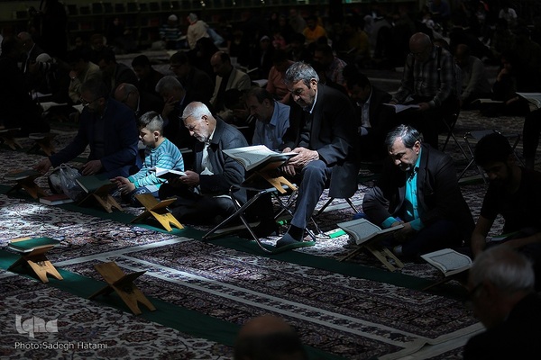 ترتیل‌خوانی قرآن کریم در حرم امام رضا(ع)