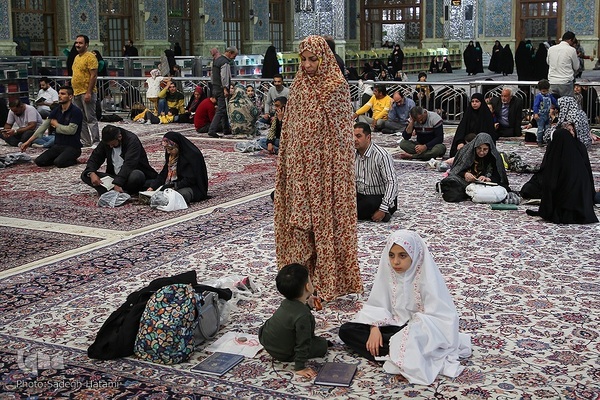 ترتیل‌خوانی قرآن کریم در حرم امام رضا(ع)