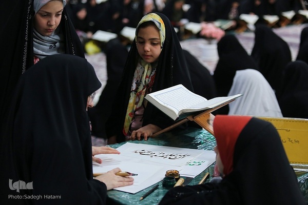 ترتیل‌خوانی قرآن کریم در حرم امام رضا(ع)