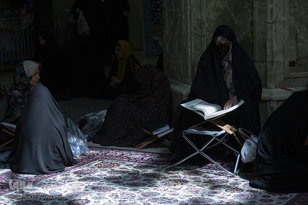 ترتیل‌خوانی قرآن کریم در حرم امام رضا(ع)