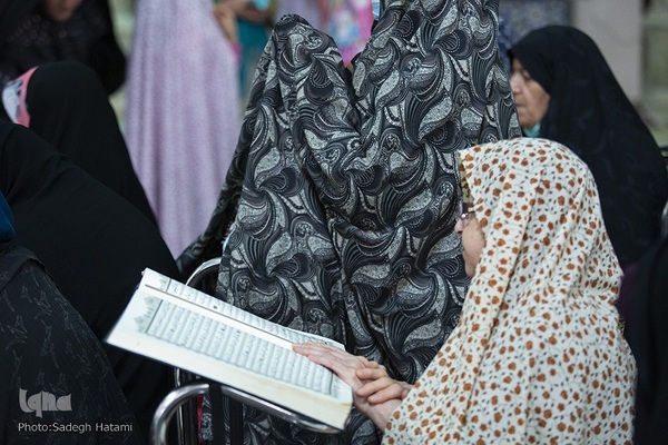 ترتیل‌خوانی قرآن کریم در حرم امام رضا(ع)