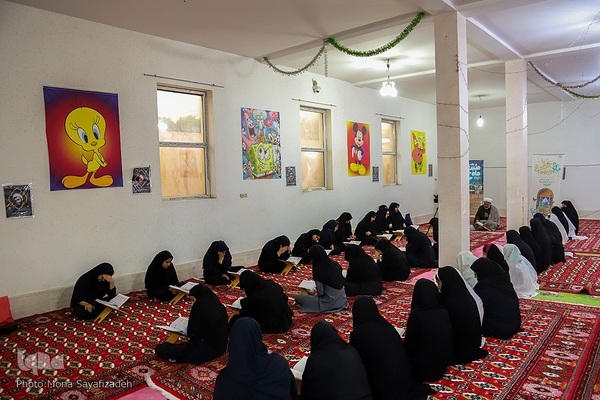 سفره افطار در جمع ایتام