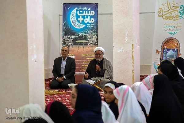 سفره افطار در جمع ایتام