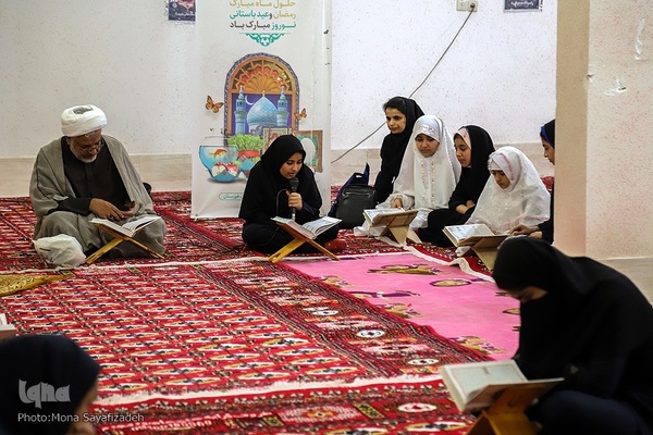 سفره افطار در جمع ایتام