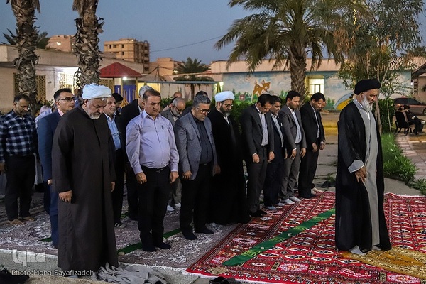 سفره افطار در جمع ایتام