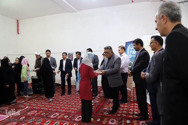 سفره افطار در جمع ایتام