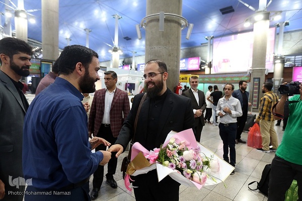 استقبال از «علیرضا بیژنی» رتبه دوم مسابقات قرآن مالزی