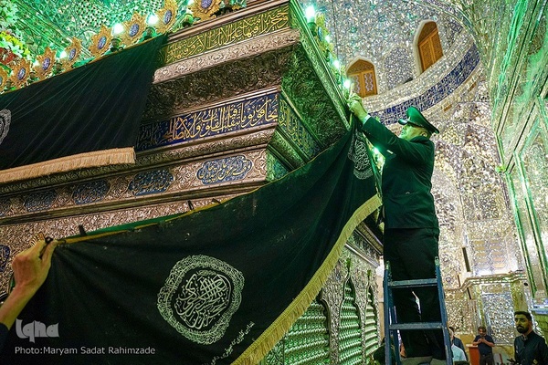 سیاه‌پوشان حرم مطهر حضرت شاهچراغ(ع)