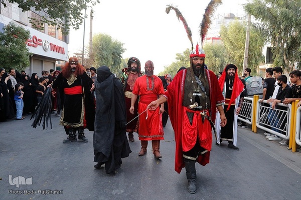 کاروان نمادین «اسرای کربلا» در قم