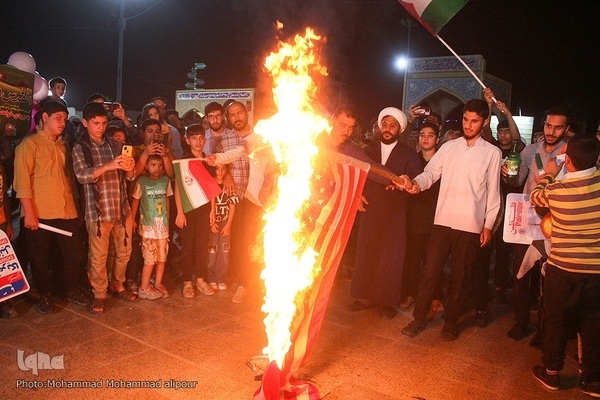 تجمع مردم اهواز در حمایت از جبهه مقاومت