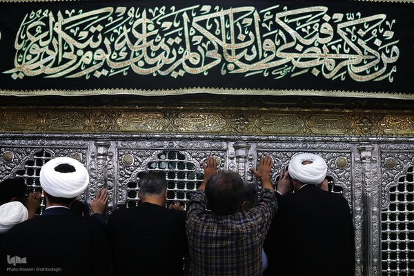 آیین سیاه پوشان حرم مطهر حضرت معصومه (س)