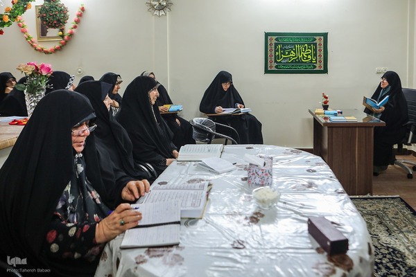 فعالیت کانون قرآن و عترت شهدای نیکوحرف شهرری