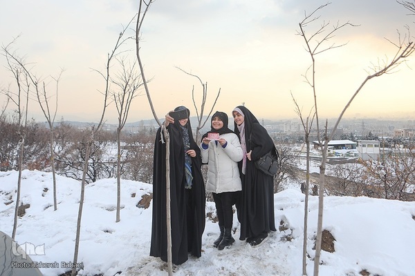 رخت سفید تهران