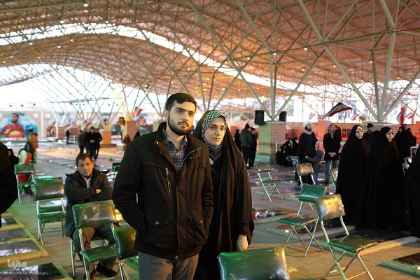 تحویل سال نو در کنار شهدا‎