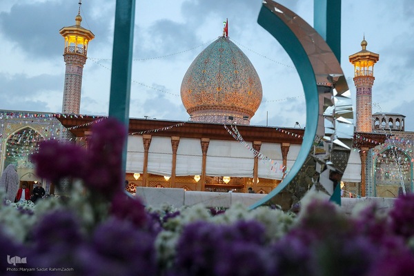 لحظه تحویل سال ۱۴۰۳ در حرم حضرت شاهچراغ(ع)