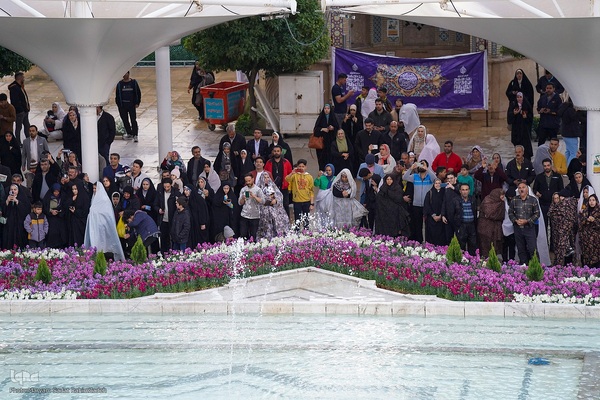 لحظه تحویل سال ۱۴۰۳ در حرم حضرت شاهچراغ(ع)