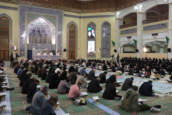 آیین جزء خوانی قرآن در مصلی امام خمینی تبریز‎