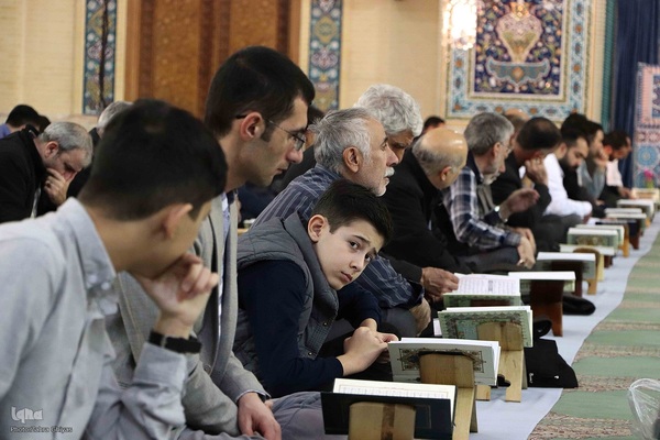 آیین جزء خوانی قرآن در مصلی امام خمینی تبریز‎