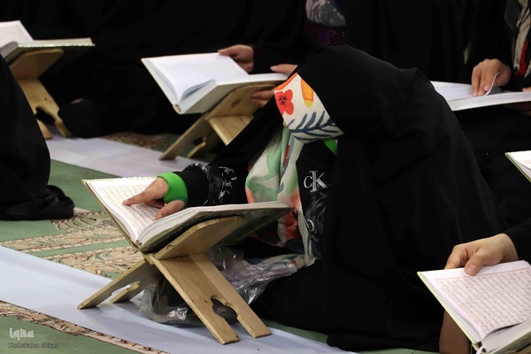 آیین جزء خوانی قرآن در مصلی امام خمینی تبریز‎