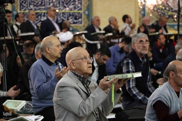 آیین جزء خوانی قرآن در مصلی امام خمینی تبریز‎