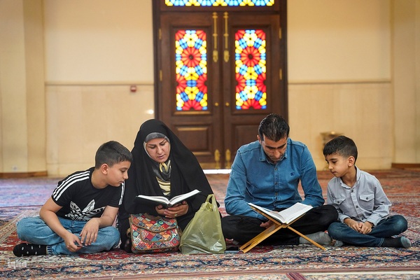 محفل جزءخوانی قرآن ماه رمضان در حرم مطهر شاهچراغ(ع)