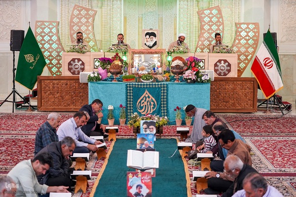 محفل جزءخوانی قرآن ماه رمضان در حرم مطهر شاهچراغ(ع)