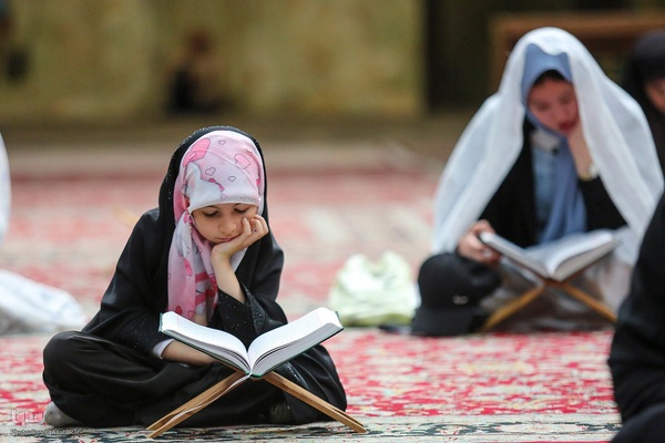 محفل جزءخوانی قرآن ماه رمضان در حرم مطهر شاهچراغ(ع)