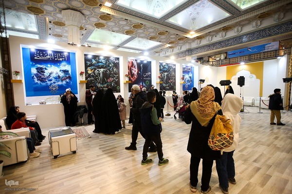 غرفه قرآن و عترت شهرداری در نمایشگاه قرآن