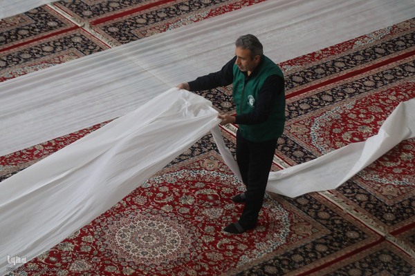 سفره افطاری حرم حضرت معصومه در شب میلاد امام حسن مجتبی(ع)